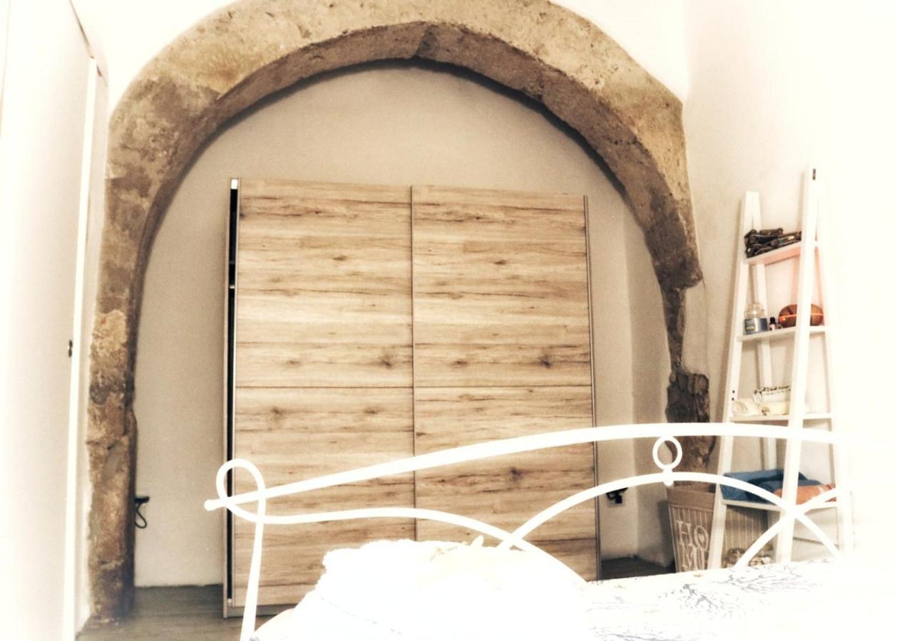 La Conchiglia Appartement SantʼAntìoco Buitenkant foto