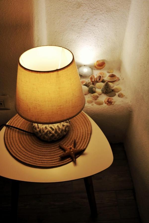 La Conchiglia Appartement SantʼAntìoco Buitenkant foto